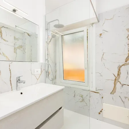 Castel - Agreable Deux Pieces - Centre Mentona