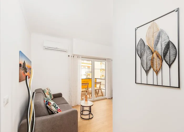 Castel - Agreable Deux Pieces - Centre Apartamento *