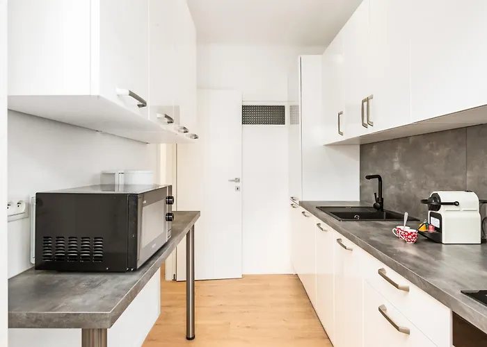 Apartamento Castel - Agreable Deux Pieces - Centre *